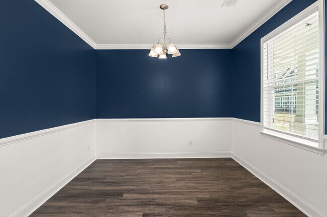 Building Photo - 407 Stoneleigh Ln