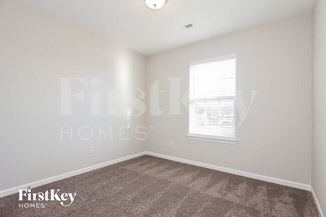 Building Photo - 14337 Fokker Pl