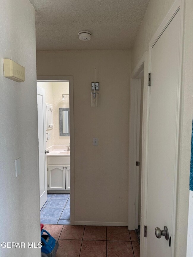 Building Photo - 4124 Edgar Park Ave