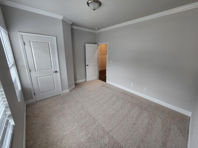 Building Photo - 5126 Helmsworth Dr