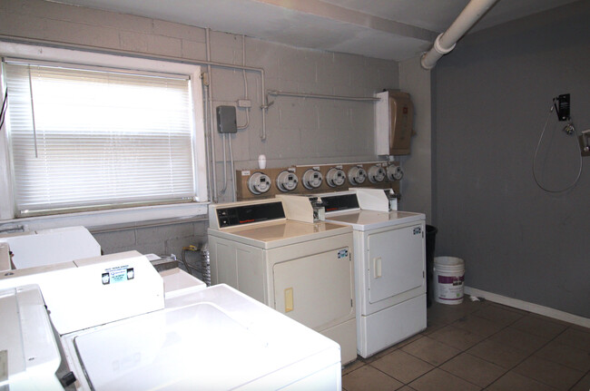 Building Photo - 14642 Keystone Ave