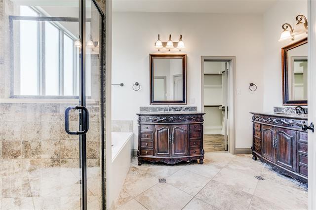 Building Photo - 3005 Guadalupe Dr