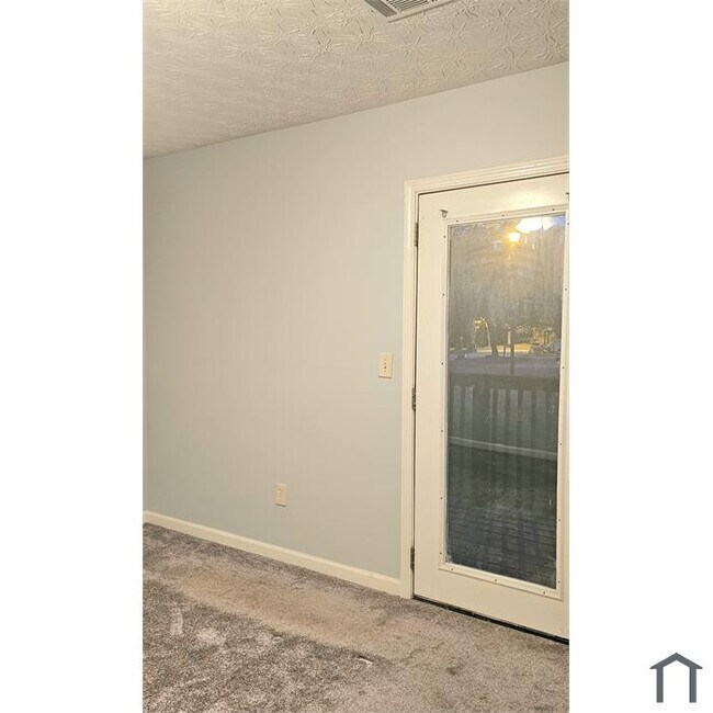 Building Photo - 4513 Golf Vista Cir