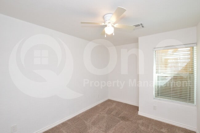 Building Photo - 854 S San Marcos Dr