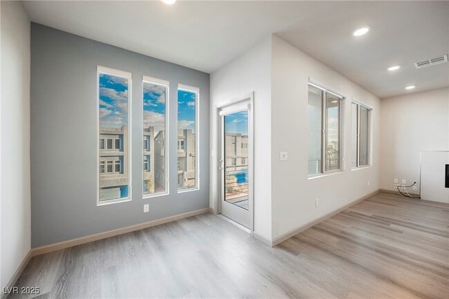 Building Photo - 8081 Misty Canyon Ave
