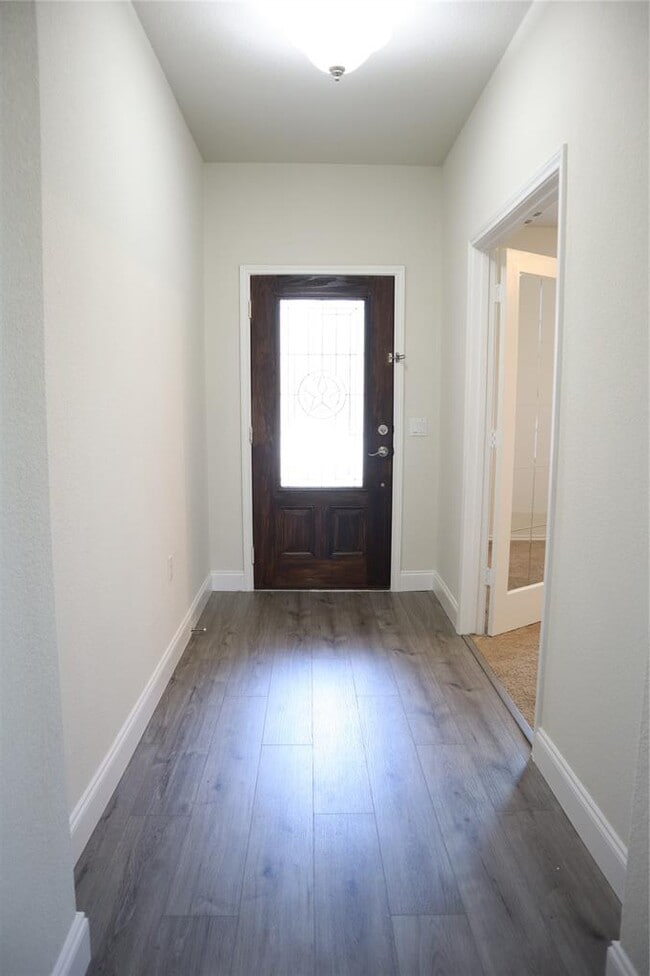 Building Photo - 6912 Longford Trail