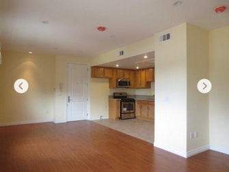 Building Photo - 14826 Vanowen St