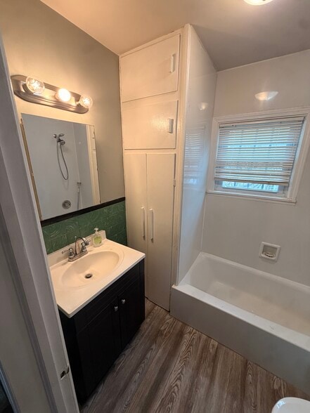 Bathroom - 317 E Chart St