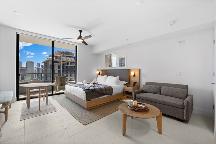 Building Photo - 159 NE 6th St