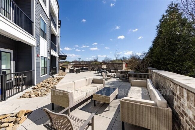 Building Photo - 3630 N Davidson St