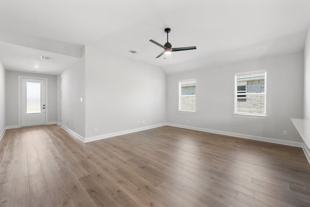 Building Photo - 312 Live Oak Ln