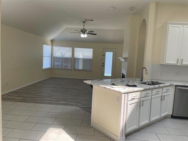 Building Photo - 1612 Cedar Elm Dr