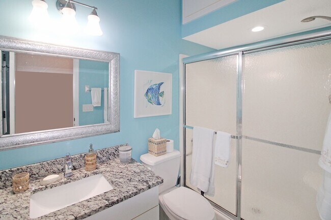 Building Photo - Waterford Annual Villa For Rent