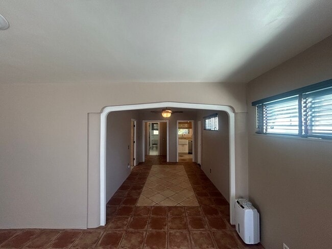Building Photo - Charming 1951 Tujunga Home – Hillside Hide...