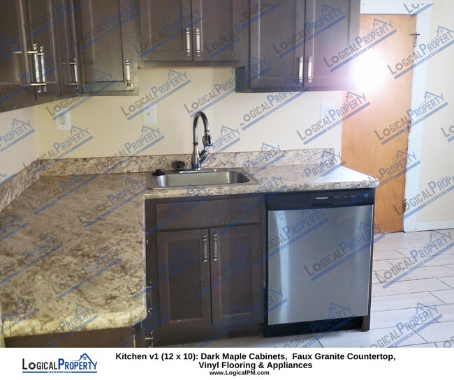 Building Photo - Midtown Area 3/1 Flat w/Bsmnt Dishwasher/S...