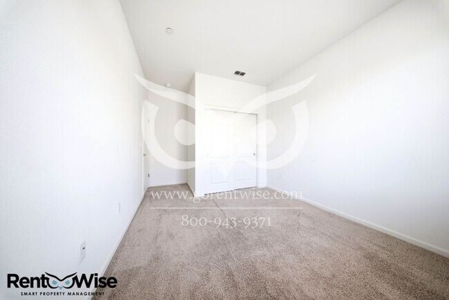 Building Photo - 1583 Sylvia St
