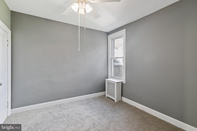 Building Photo - 6257 N 18th St