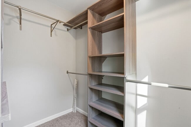 Building Photo - SPACIOUS AND BEAUTIFUL HOME IN DESIRABLE APEX