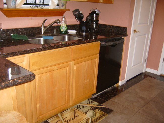 Kitchen - 13801 Pierres Ct