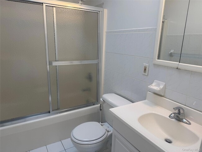 Building Photo - 219 Manhattan Ave