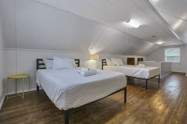 Building Photo - Beautifully Updated 3-Bedroom Home – Spacious, Modern, and Move-In Ready!