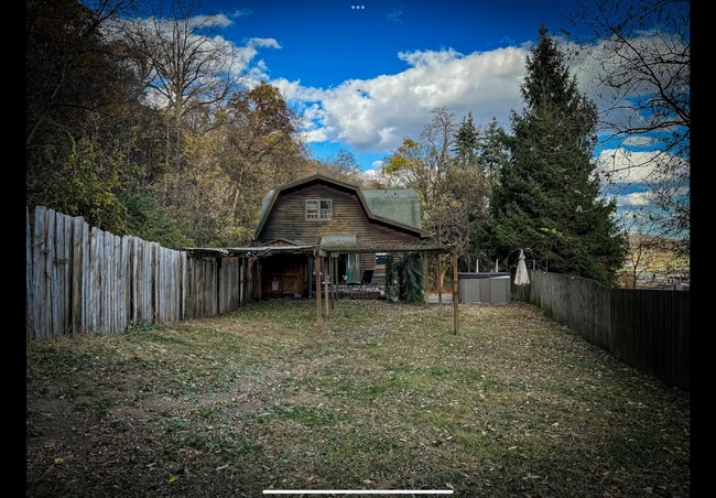 Building Photo - 27 Ann St