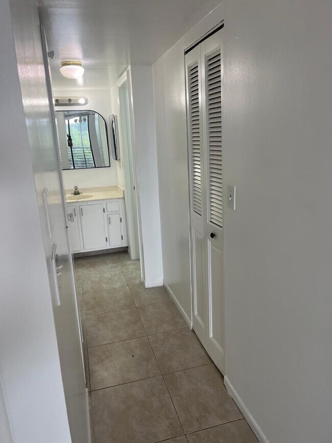 Building Photo - 6301 N University Dr