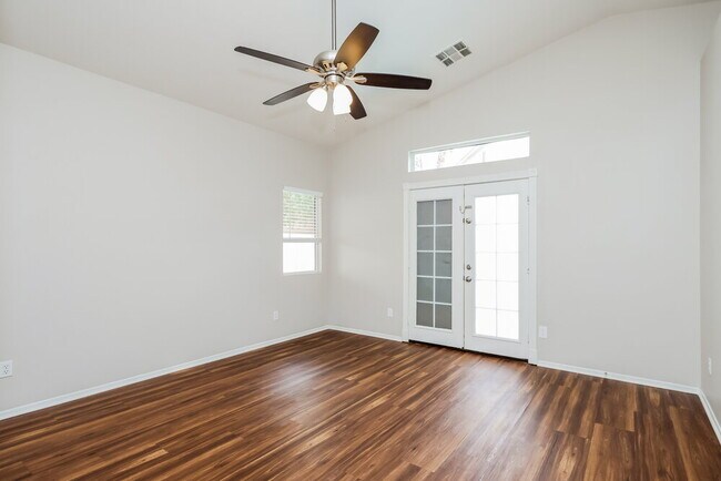 Building Photo - 2479 Crystal Ship Ct