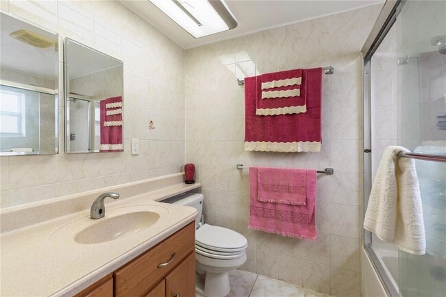 Building Photo - 3228 Rock Valley Dr