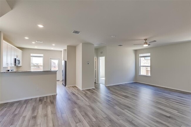 Building Photo - 254 Small Seed Dr