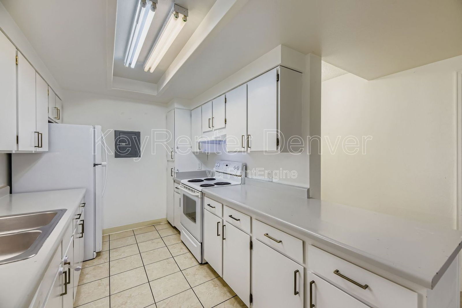 Building Photo - 2929 W Floyd Ave