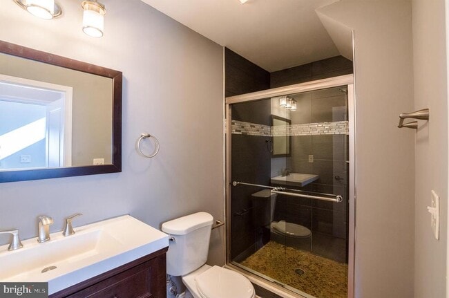 Building Photo - 2340 Greenwich St