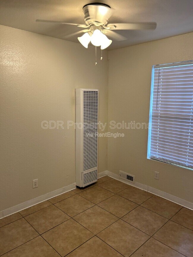 Building Photo - 401 14th St NW