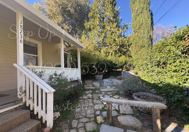 Building Photo - Charming 3-Bedroom Home in Tuolumne, CA – ...