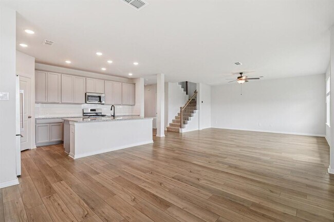 Building Photo - 18203 Lilac Woods Trl