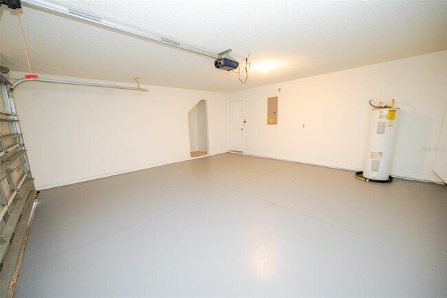 Building Photo - 202 Walnut Crest Run