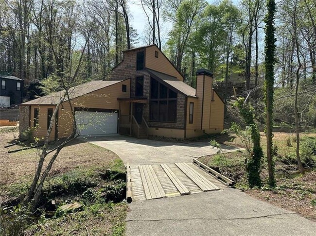 Primary Photo - 2915 Creek Park Dr