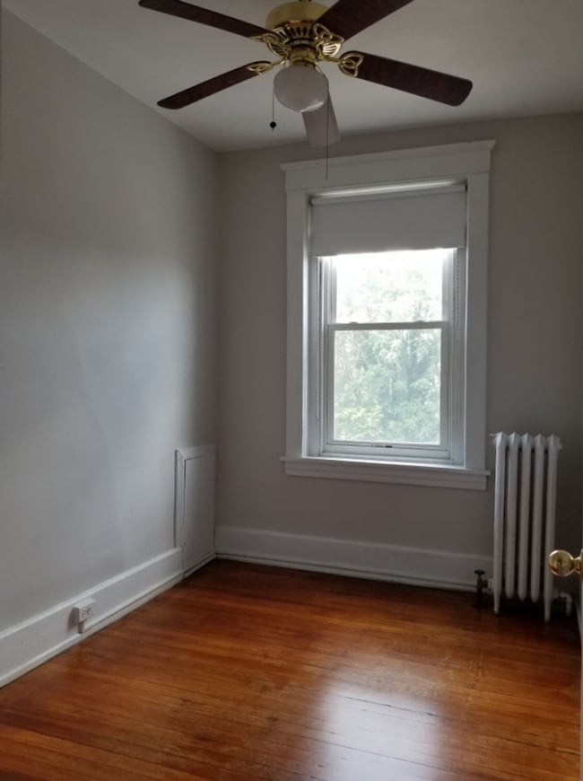 Building Photo - 2711 Hanover Ave