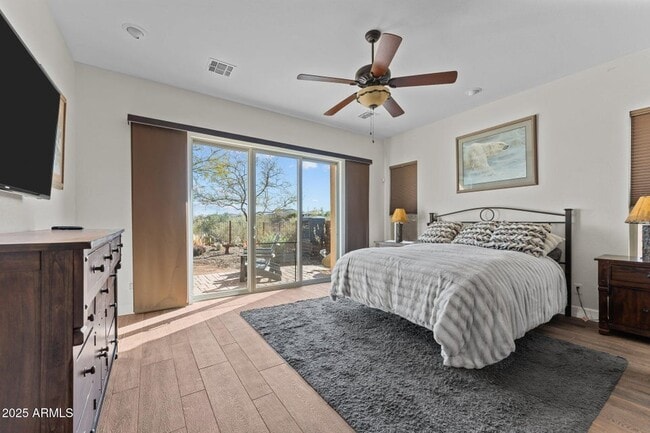 Building Photo - 3672 Ridgeview Ter