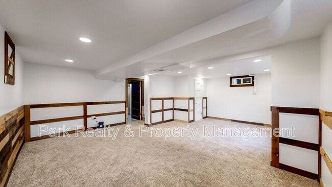 Building Photo - 3090 S Marion St