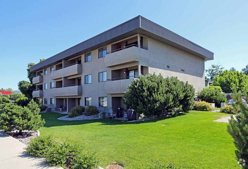 Building Photo - Sullivan Court Apartments