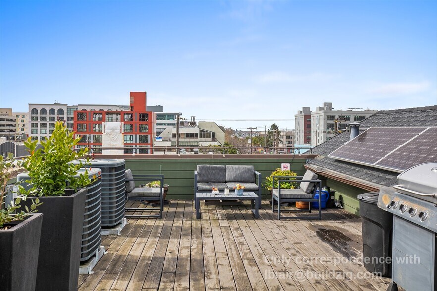 beautiful outdoor deck - 402 Webster St