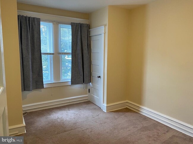 Building Photo - 105 Cooper Ave