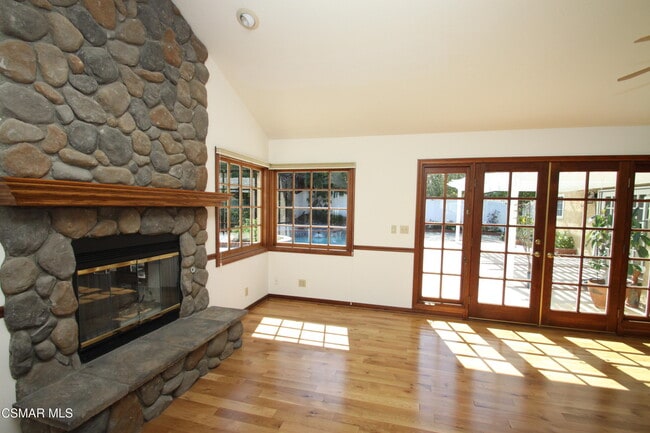 Building Photo - 186 Poplar Crest Ave