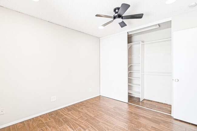 Building Photo - 3143 Sonata Dr