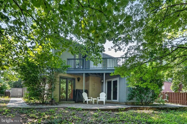 Building Photo - 6 Youngs Farm Ct