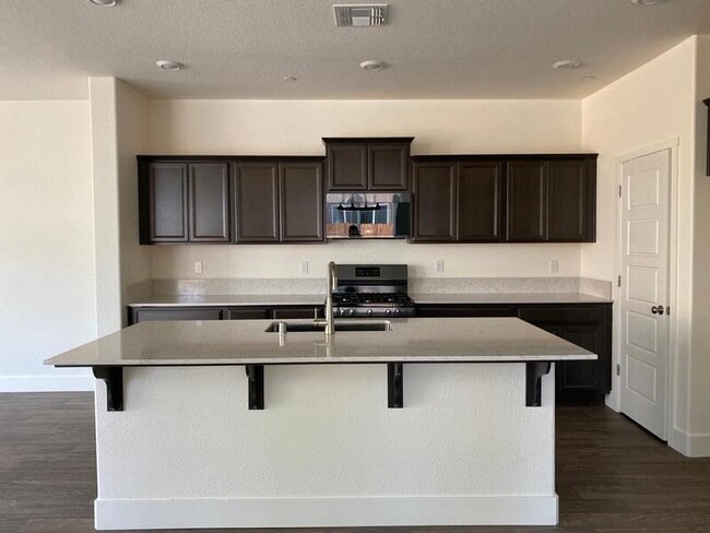 Building Photo - 2459 Robledo Wy