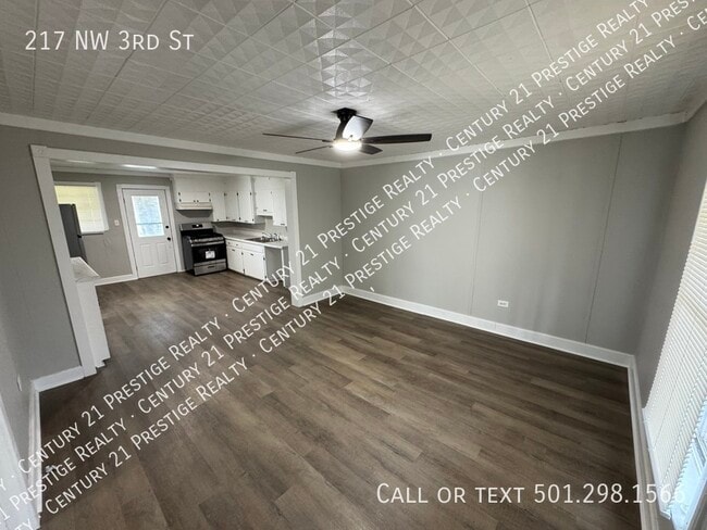 Building Photo - 217 NW 3rd St