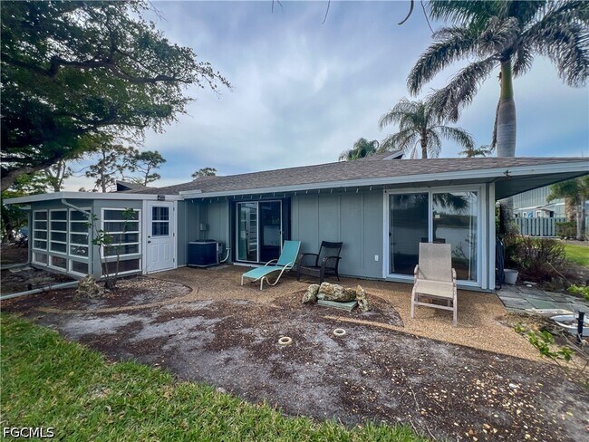 Building Photo - 4305 Island Cir