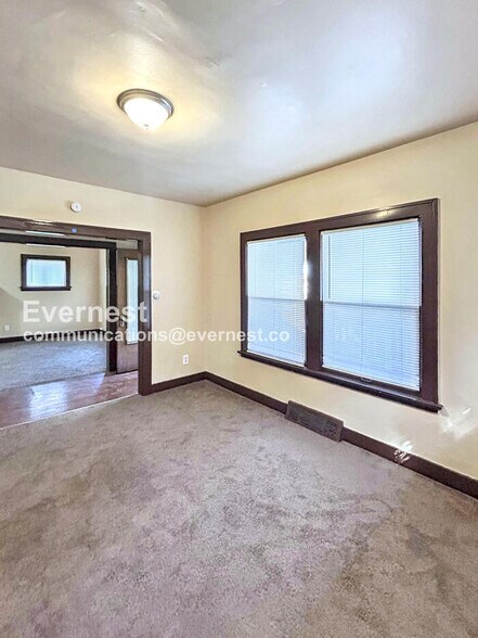 Building Photo - 988 Brunswick Rd